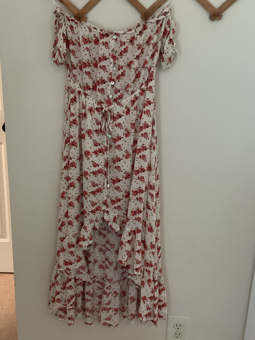 Floral Off-Shoulder Maxi Dress in Cream with Red Rose Print